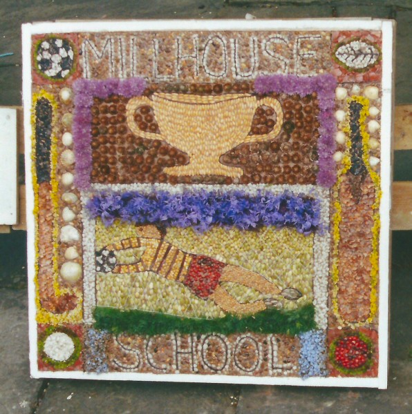 Millhouse School Well Dressing