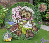 Little Round Well Dressing
