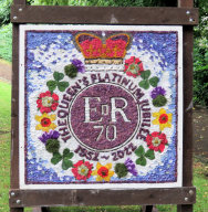 Memorial Gardens Well Dressing