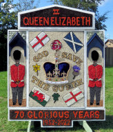 Main Well Dressing